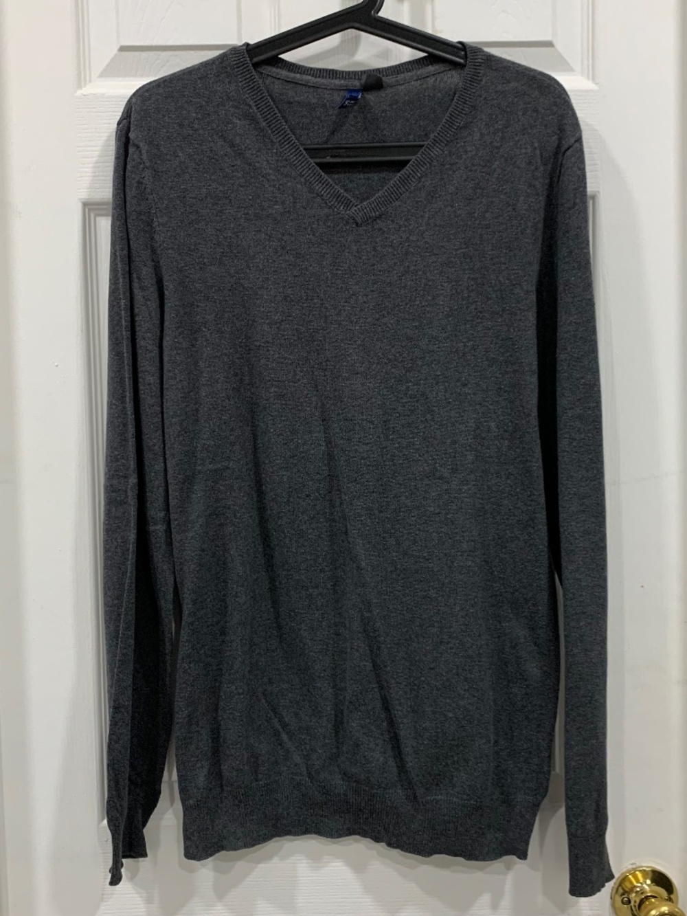 NWOT H&M DIVIDED Sweater Size Medium
